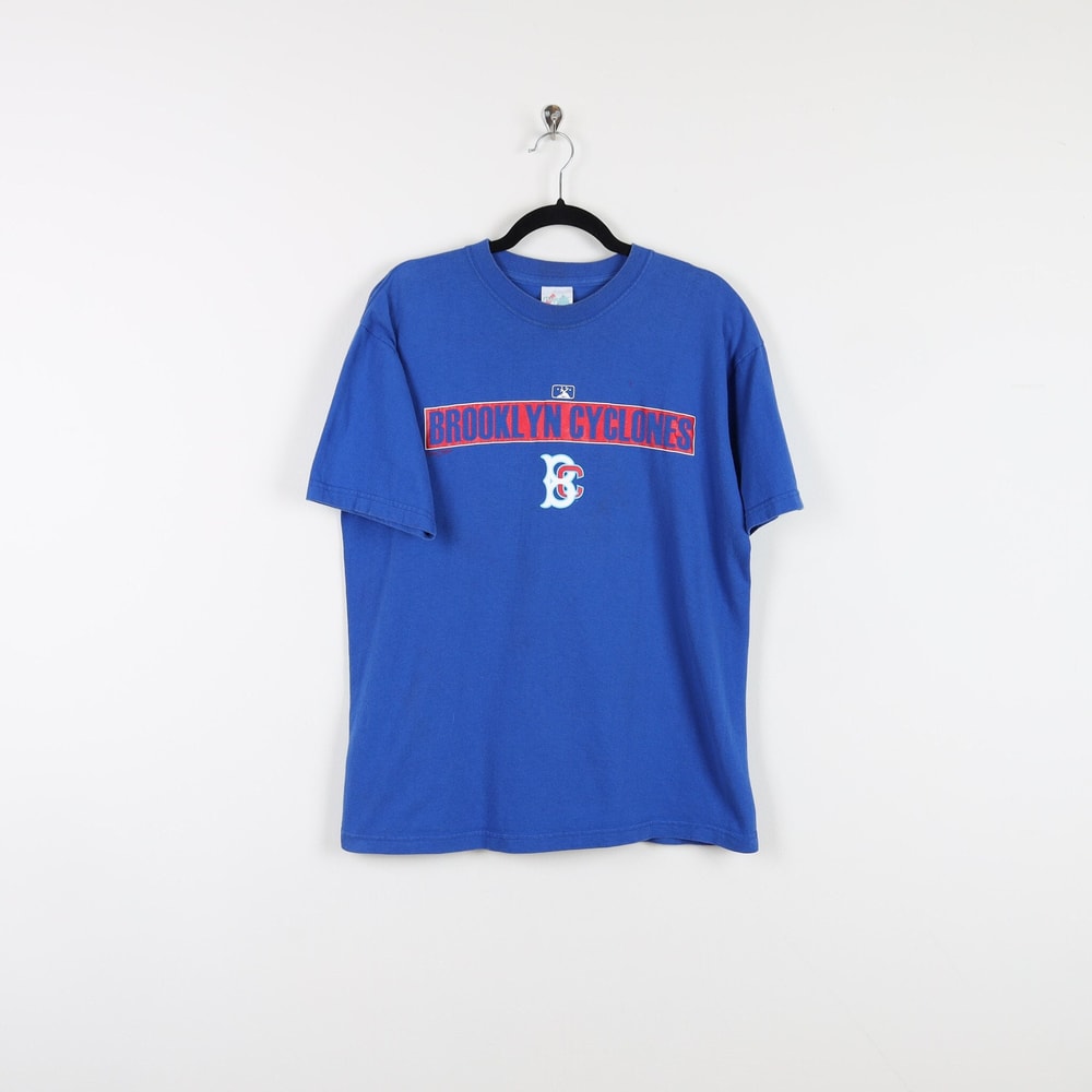 Vintage Y2K Majestic 2001 Brooklyn Cyclones Blue Graphic Print Tee New York Minor League Baseball Athletic T-Shirt Size Large.jpg