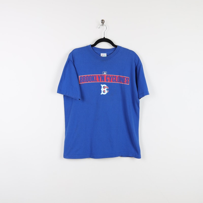 Vintage Y2K Majestic 2001 Brooklyn Cyclones Blue Graphic Print Tee New York Minor League Baseball Athletic T-Shirt Size Large.jpg