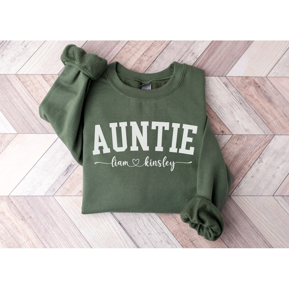 Custom Auntie Name Sweatshirt, Custom Cool Aunt Crewneck,Pregnancy Announcement, Sister Gift for New Aunt, Auntie Sweater, Auntie Gift.jpg
