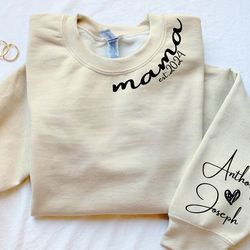 personalized mama sweatshirt with kids name on sleeve, minim