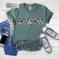 auntie shirt, buffalo plaid auntie shirt, cow pattern auntie t-shirt, wife