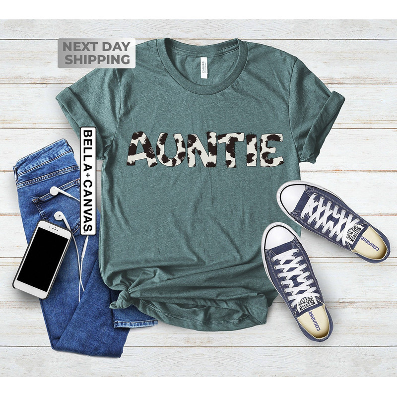 Auntie Shirt, Buffalo Plaid Auntie Shirt, Cow Pattern Auntie Tshirt, Western Aunt Shirt, Aunt to be, Aunt Gift, Aunt Shirt, Gift for Aunt.jpg