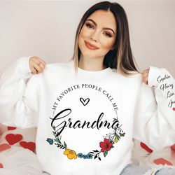 personalized grandma floral sweatshirt, grandma crewneck, grandmother sweatshirt with kids name, mom sweatshirt