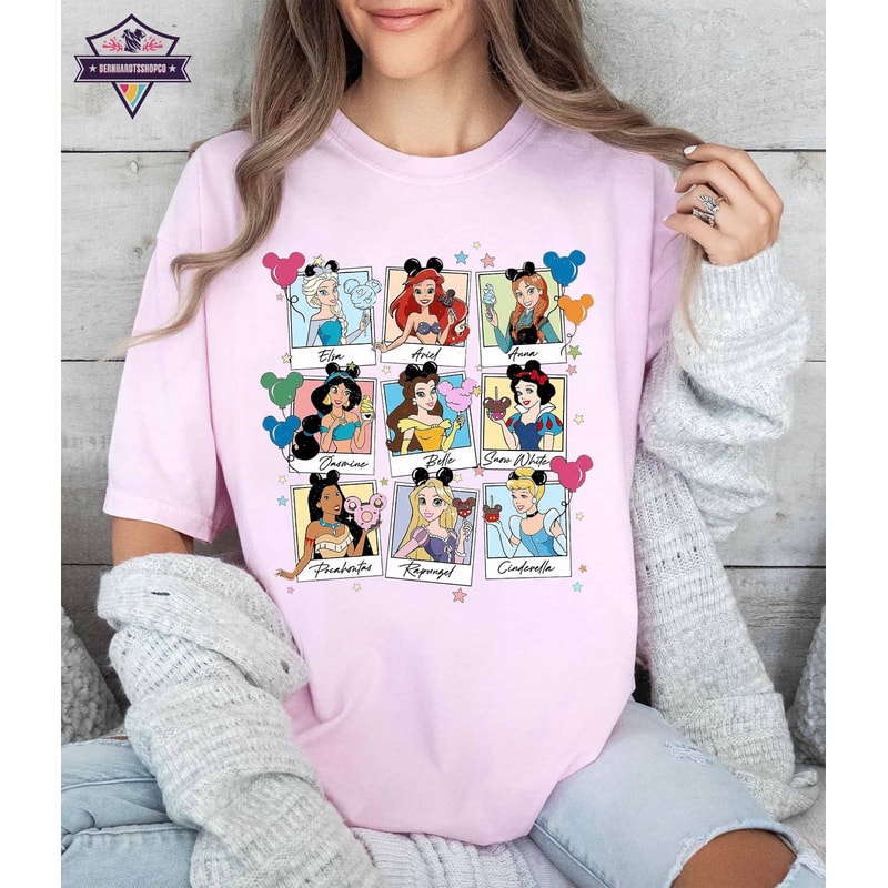 Cute Disney Princess All Characters Group Take Photos Retro Shirt. Vintage Princess All Characters Group Take Photos shirt, WDW Princess Tee.jpg
