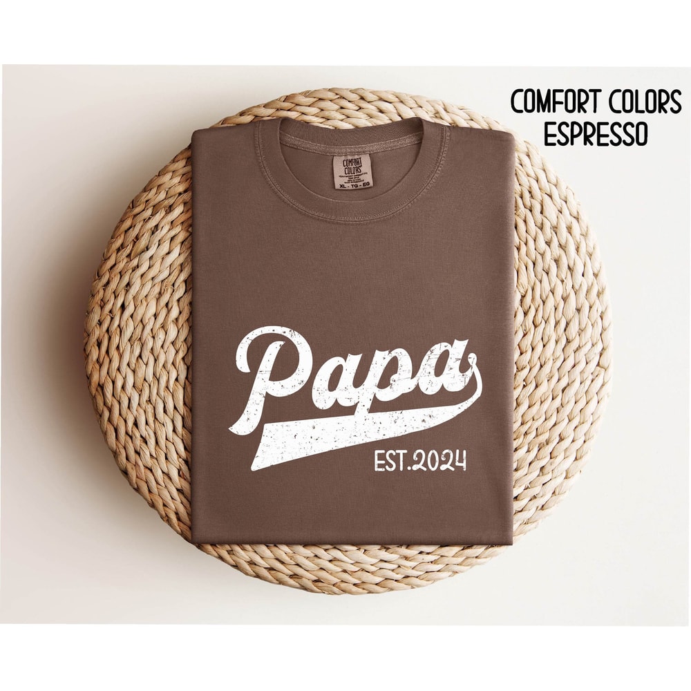 Gift for Papa ,Personalized Papa Shirt, Father's Day Gift for Papa ,Papa Est 2024 shirt, Pregnancy Announcement for Papa, New PAPA Gift.jpg