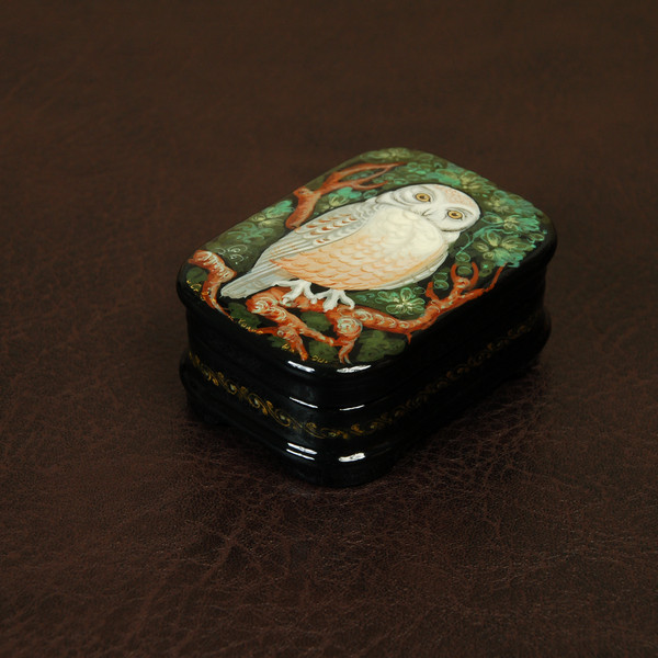 Owl lacquer box decorative