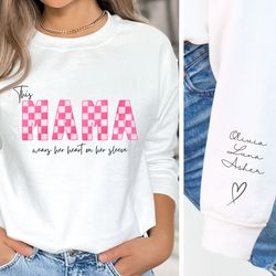 personalized mama checkered sweatshirt with kids name on sleeve, this mama wears her heart on her sleeve sweater, 92