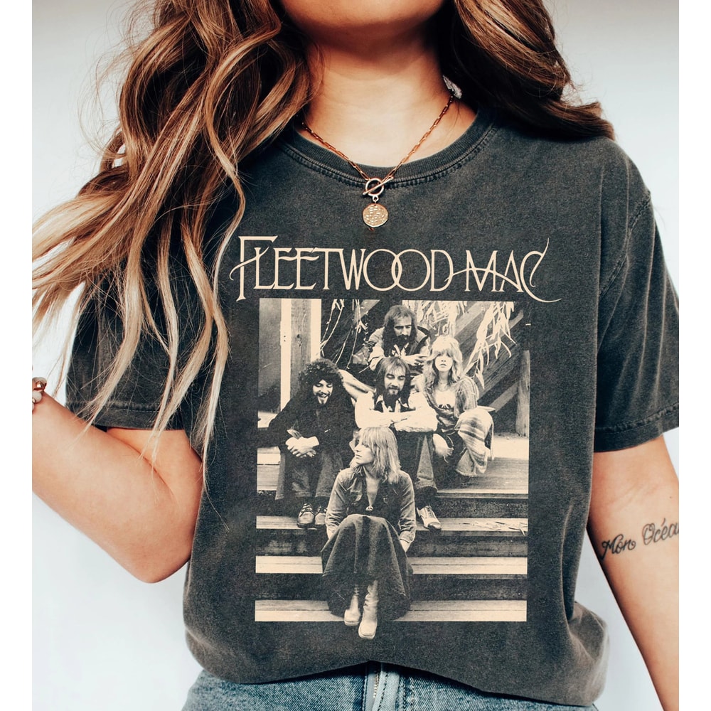 Fleetwood Mac Stevie Nicks 2024 Live In Concert Shirt, Stevie Nicks 2024 Tour Shirt, Vintage Stevie Nicks Fan Gifts, Music Tour Shirt.jpg