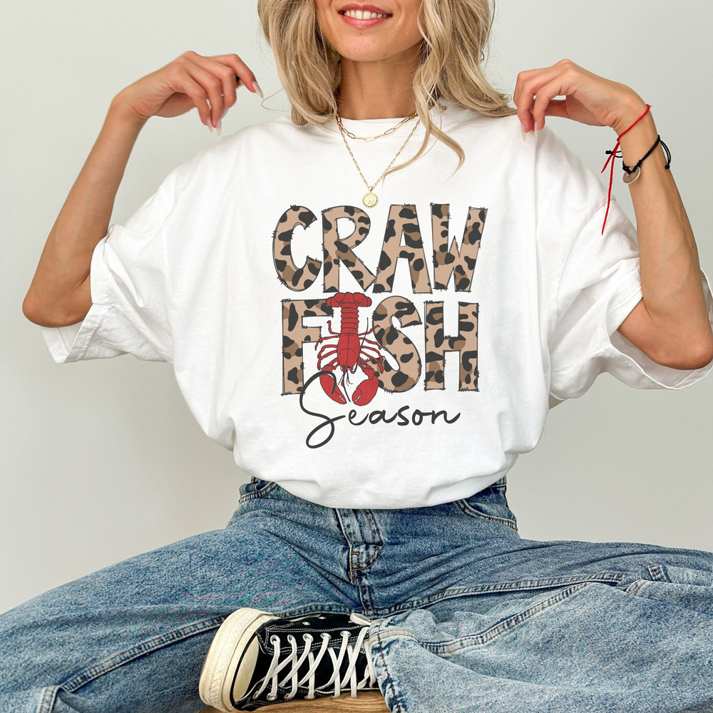 Crawfish Shirt For Crawfish Farmer, Crawfish Gifts, Crawfish Lover Comfort Colors T-shirt, Gift For Shellfish Lover, Louisiana Crawfish Tee.jpg