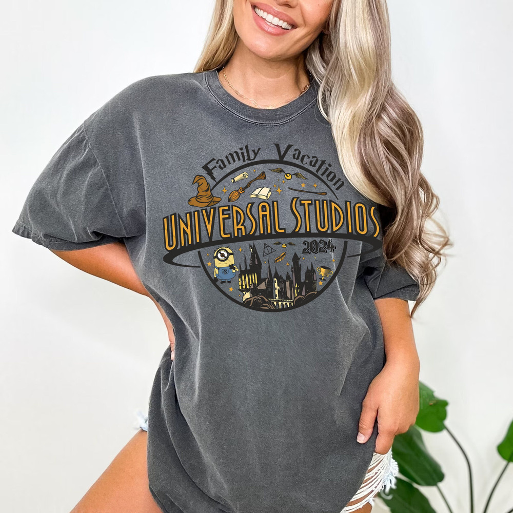 Universal Studios Family Vacation 2024, Universal Studios Trip Sweatshirt, Retro Universal Hollywood Shirt, Universal Studios Group Shirt.jpg