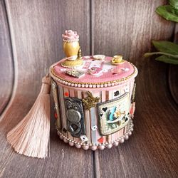 Mad Hatter,Alice jewelry box,White rabbit, Ring holder,Alice in Wonderland, Alice Cards, Pink jewelry box, Free shipping
