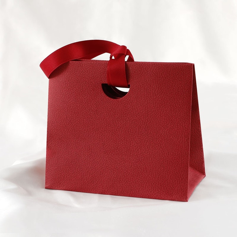 Elegant Paper Jewelry Packaging Tote Bags Stylish Lipstick Storage Handbag For Weddings Parties Gi 6