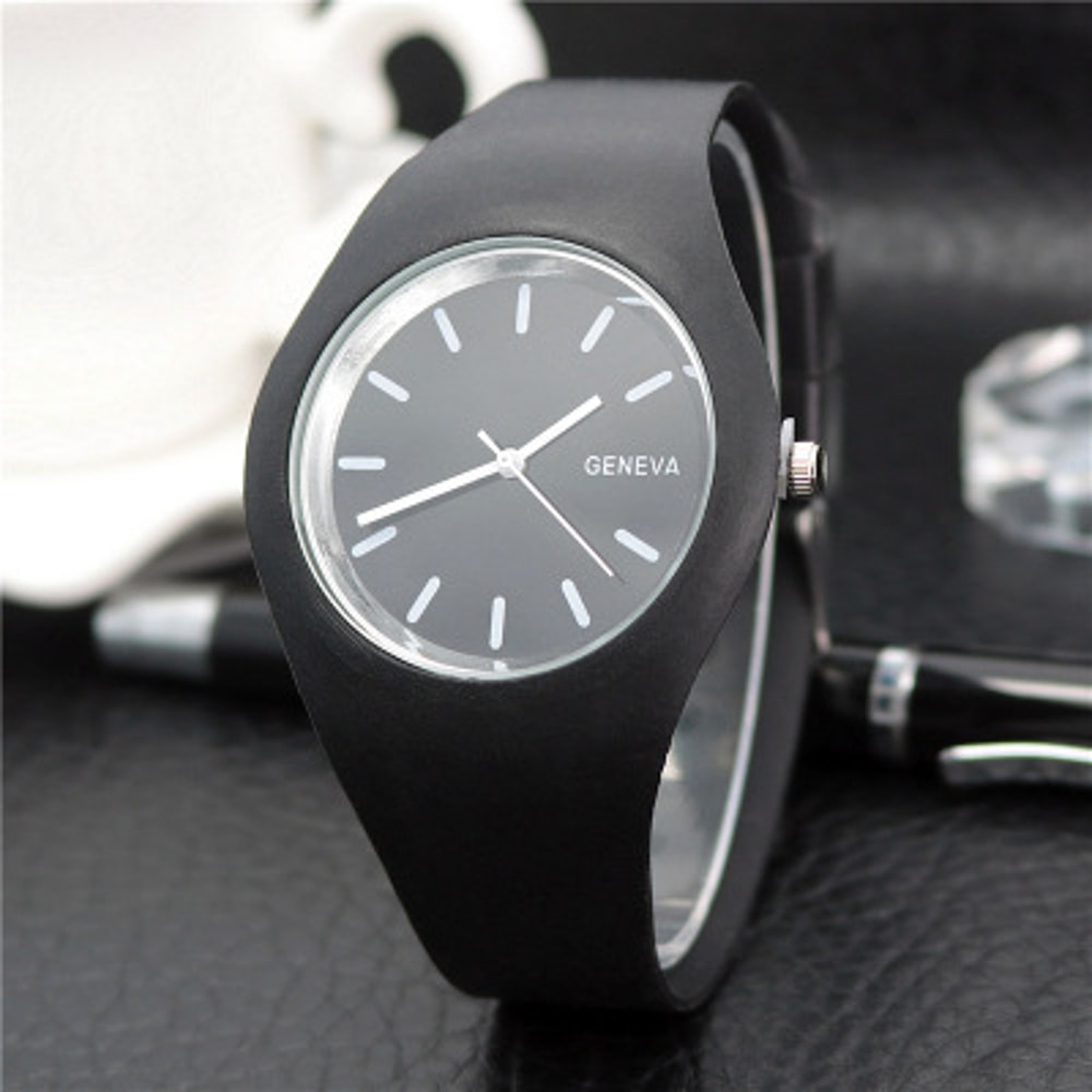 Luxury Waterproof Ultra Thin Women's Quartz Watch Elegant Design for Fashion Forward Ladies