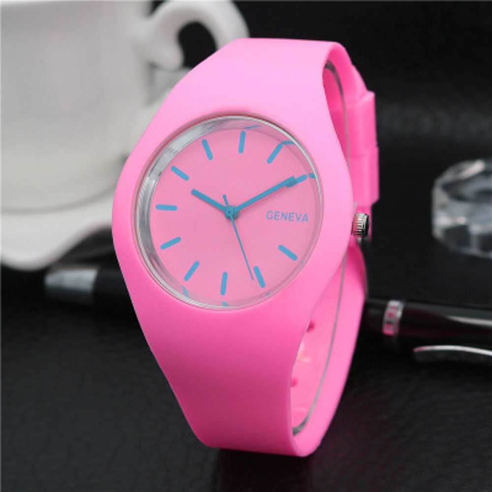 Luxury Waterproof Ultra Thin Women's Quartz Watch Elegant Design for Fashion Forward Ladies