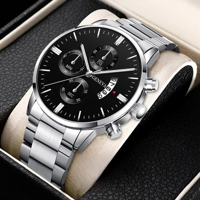 Mens Stainless Steel Quartz Watch Sleek Silver Design Ideal for Business & Sports