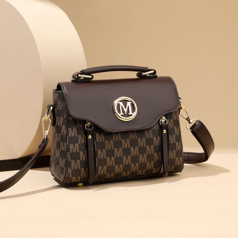 Classic Retro Handbag For Women Stylish Shoulder Messenger Bag For Daily Use Travel And Shopping 1