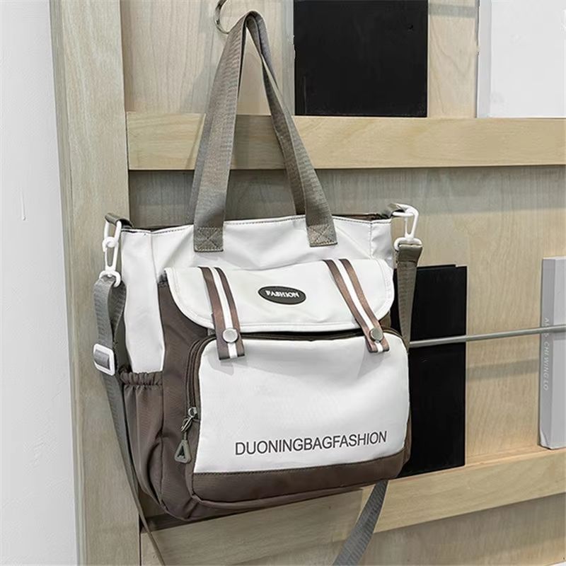 Stylish Womens Tote Bag Large Capacity Fashionable Shoulder Travel Handbag For Daily Use 5