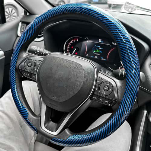 Luxury Carbon Fiber Non slip Steering Wheel Cover Breathable Auto Protector