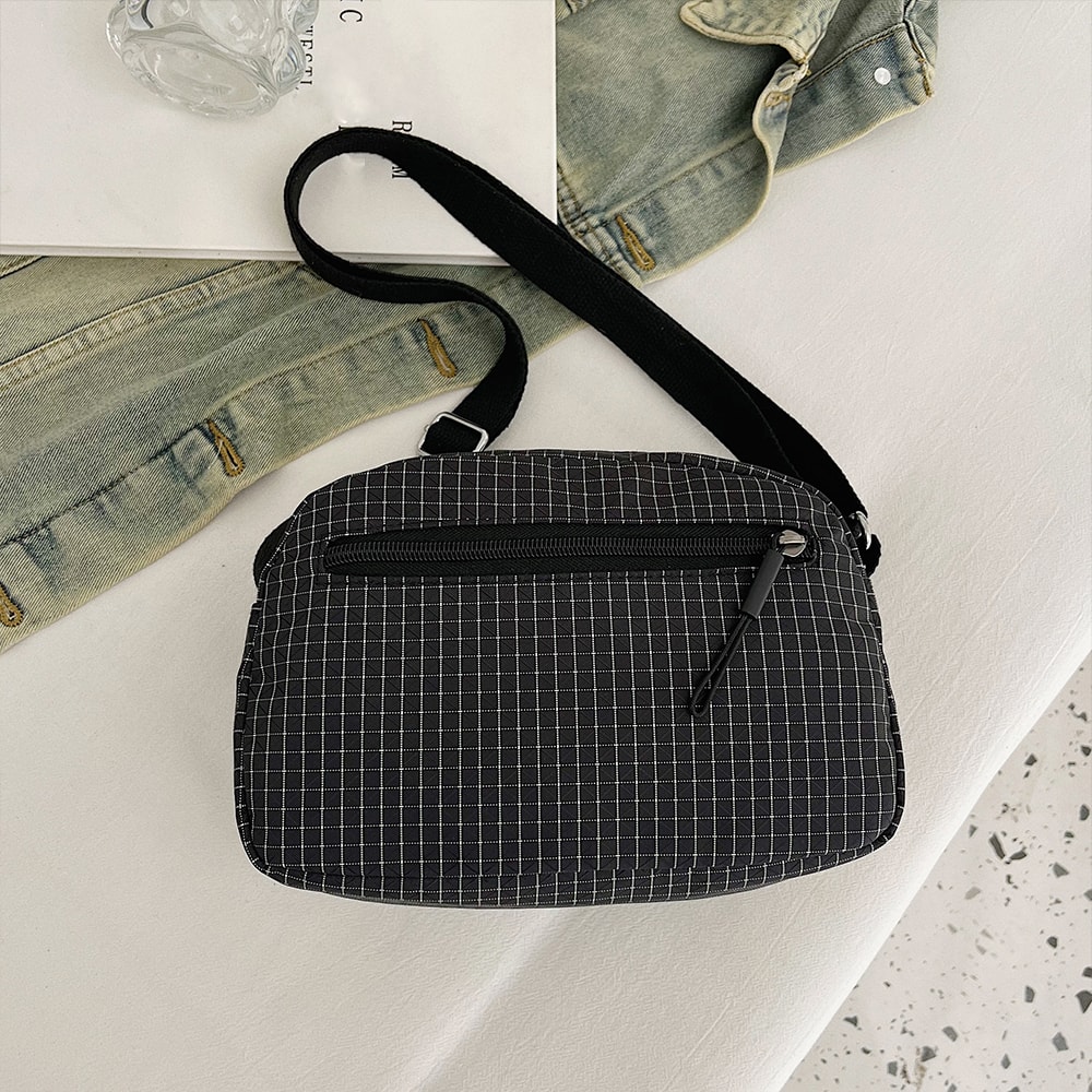 Nylon Crossbody Bag Casual Lightweight Versatile Sports Shoulder Bag 1