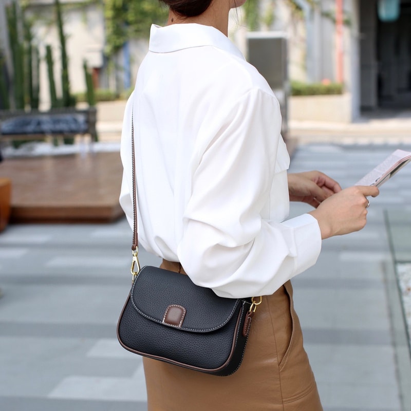 Luxury Leather Crossbody Messenger Bag For Women Contrast Color Flap Handbag For Shopping Casual U 2