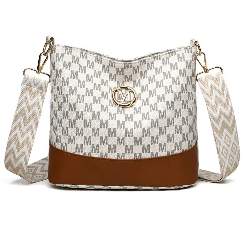 High Quality Retro Color Crossbody Bag Letter Messenger Tote For Business Leisure 4