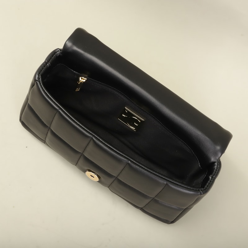 Luxury Womens Shoulder Bag Lightweight Portable Fashion Crossbody Bag 2