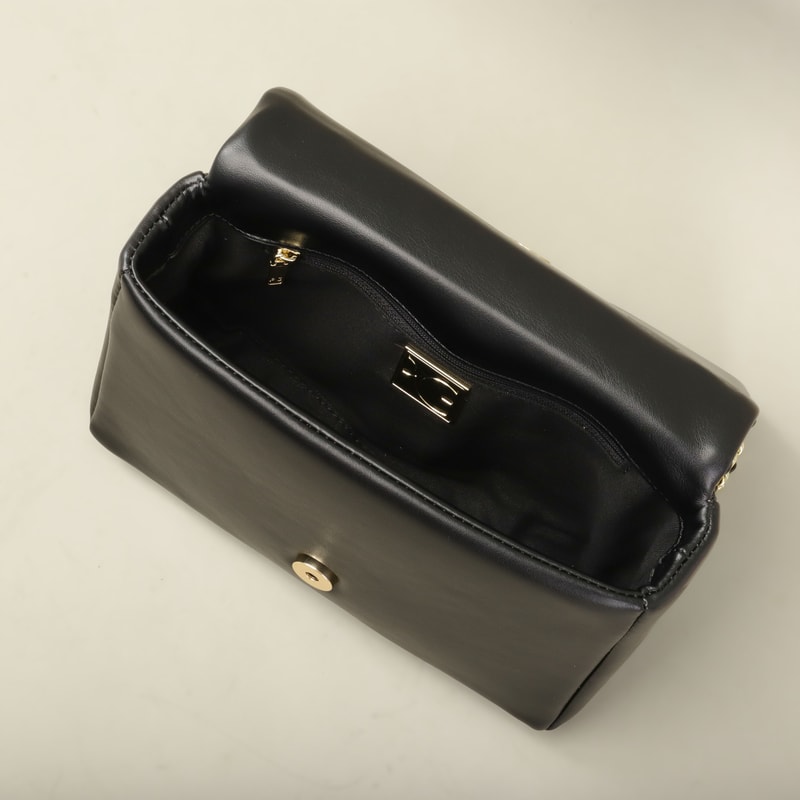 Luxury Womens Shoulder Bag Lightweight Fashion Crossbody Bag Portable Casual Handbag 3