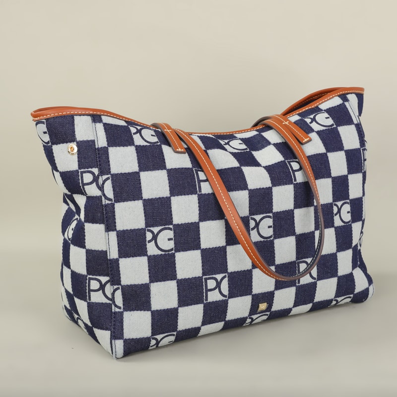 Luxury Womens Printed Handbag Large Capacity Travel Bag 0