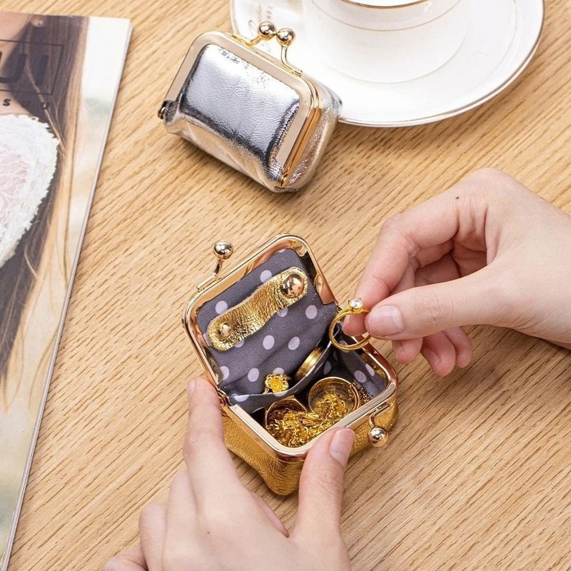 Luxury Leather Jewelry Storage Box Small Size Clasp Closure Coin Purse 2