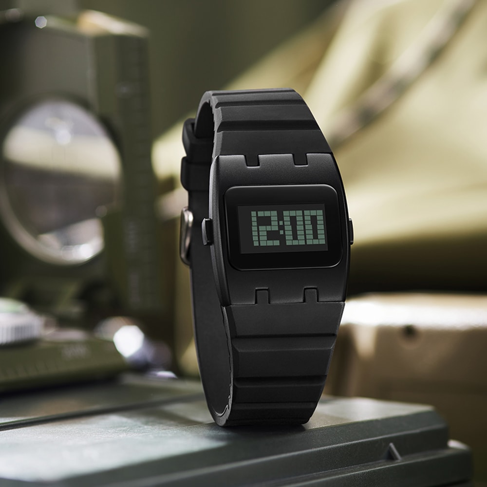 Waterproof Multifunctional Sports Watch Trendy Silicone Strap Fashionable Electronic Watch for Active Lifestyles