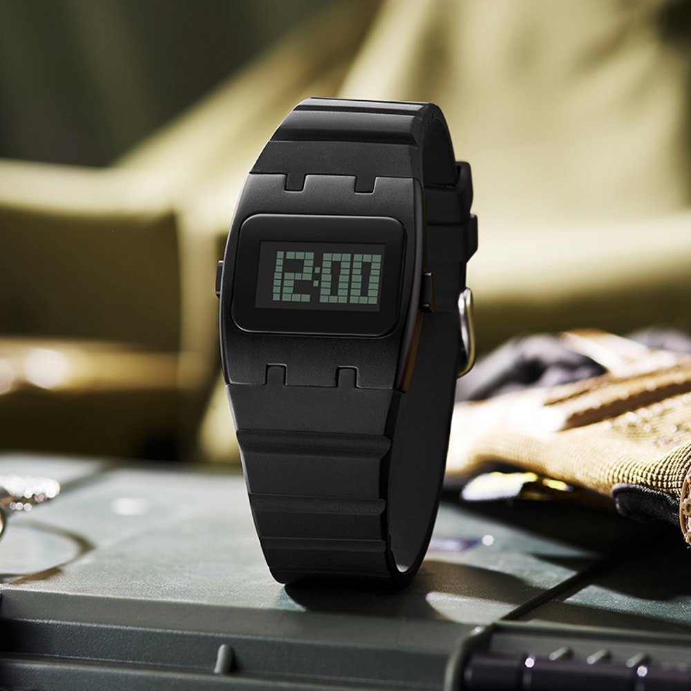 Waterproof Multifunctional Sports Watch Trendy Silicone Strap Fashionable Electronic Watch for Active Lifestyles