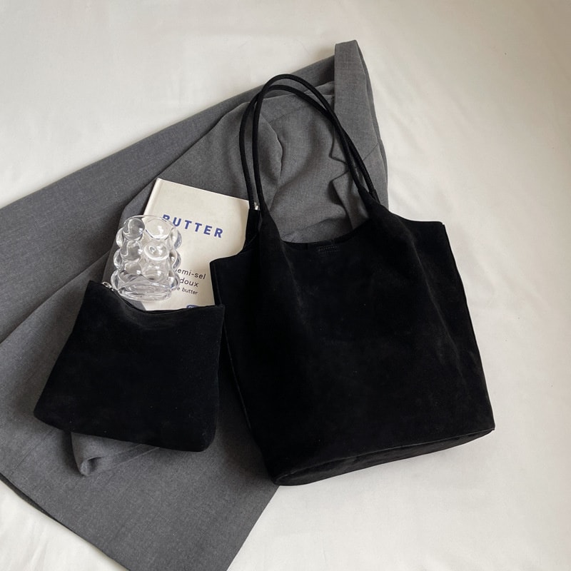 Vintage PU Leather Shoulder Bag for Women Chic Underarm Commuting Handbag Versatile Hot Sale Purses