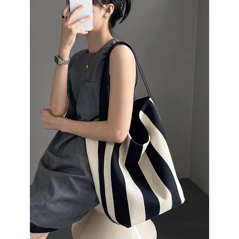 Niche Striped Canvas Bucket Bag For Women Large Capacity Commuting Tote Trendy Single Shoulder Bag 0