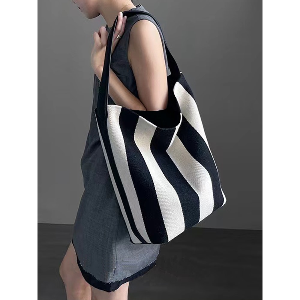 Niche Striped Canvas Bucket Bag For Women Large Capacity Commuting Tote Trendy Single Shoulder Bag 4