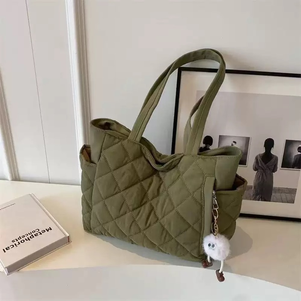 Chic Quilted Tote Bag Stylish MultiPocket Handbag With Pendant Large Capacity Shoulder Bag For Dail 5