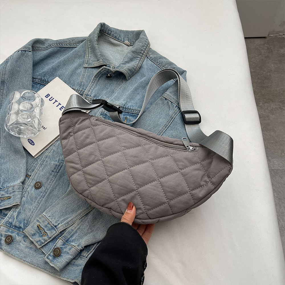 Large Capacity Waterproof Crossbody Bag Stylish Quilted Shoulder Bag for Everyday Use