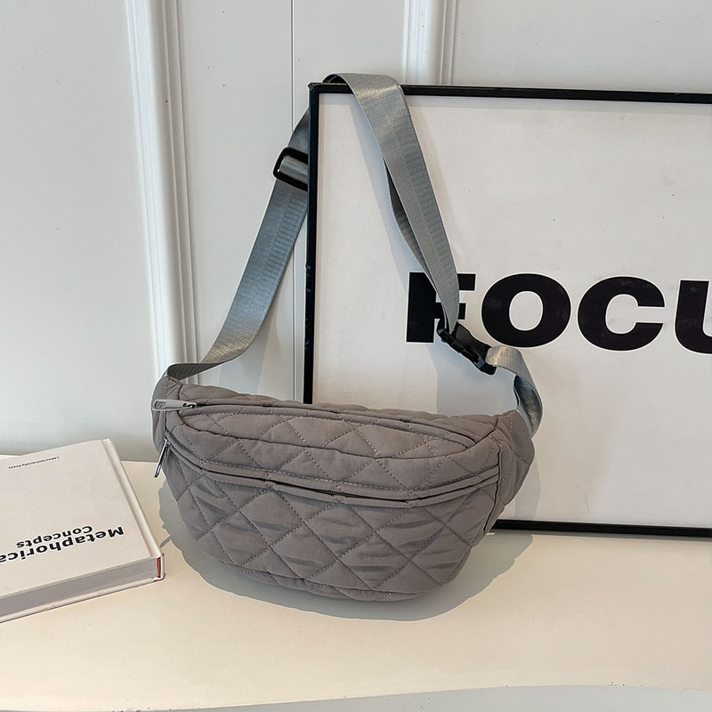 Large Capacity Waterproof Crossbody Bag Stylish Quilted Shoulder Bag for Everyday Use