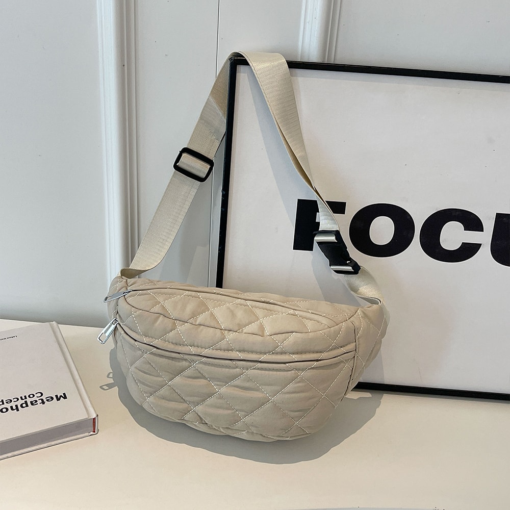 Large Capacity Waterproof Crossbody Bag Stylish Quilted Shoulder Bag for Everyday Use