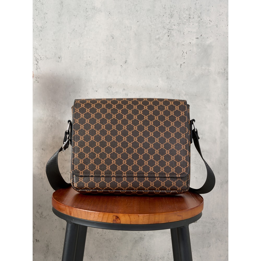 Simple Casual Flap Crossbody Bag Lightweight Large Capacity Satchel For Business Work 6