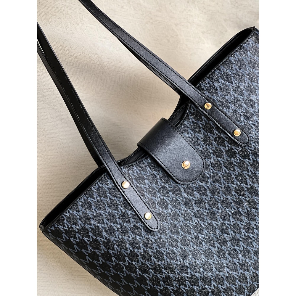 Large Capacity Fashion Tote Bag Stylish Portable Zippered Shoulder Sling for Women Ideal Gift for All Occasions