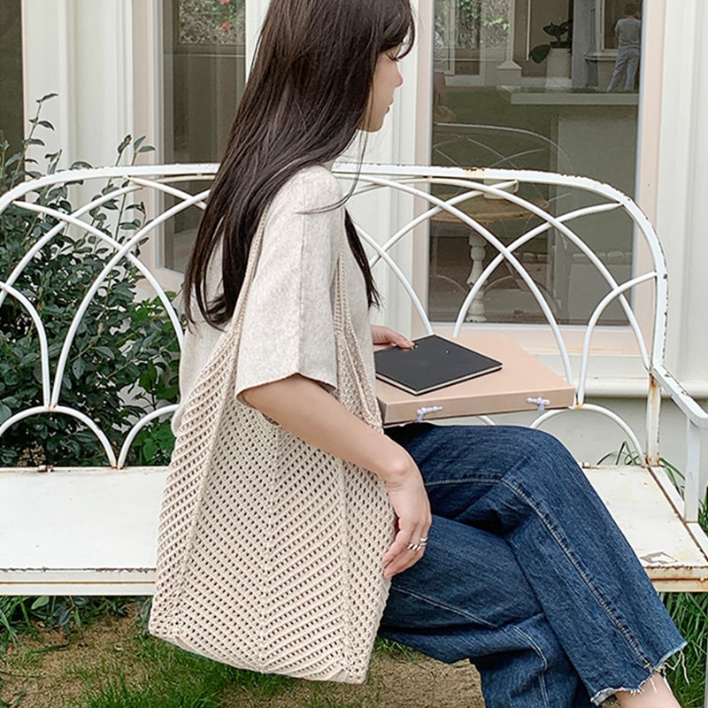Hollow Woven Shoulder Bag Large Capacity Summer Crochet Tote for Women