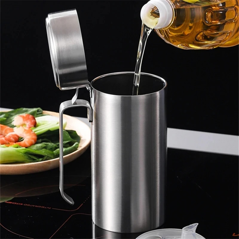 Stainless Steel Leak Proof Oil Strainer Seasoning Bottle Perfect For Kitchen Storage And Cooking 2