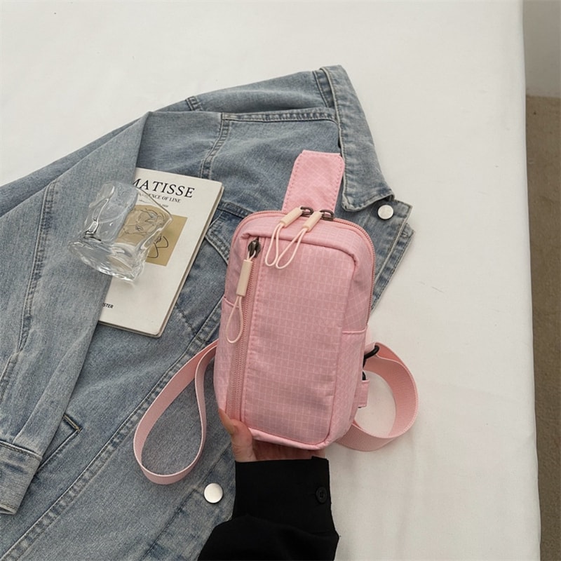 Multifunctional Nylon Chest Bag Waterproof Lightweight Crossbody Bag for Men & Women, Ideal for Active Lifestyles