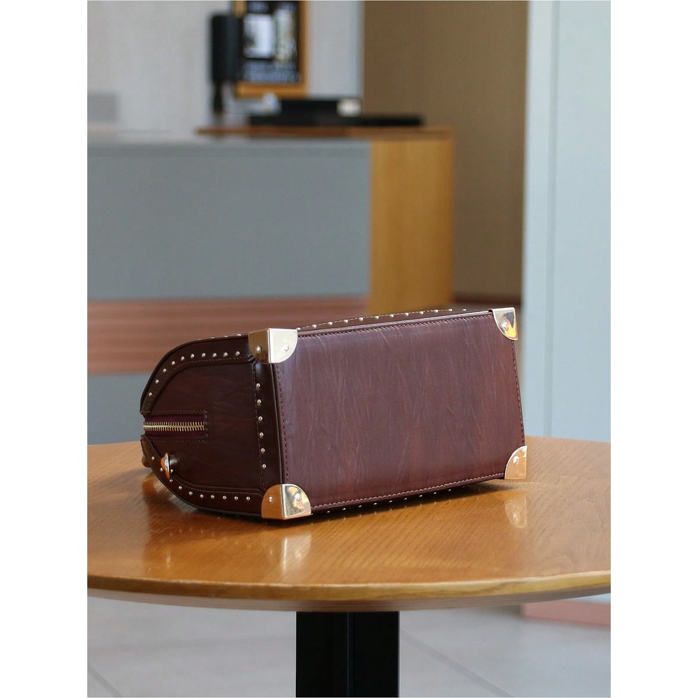 Fashionable Vintage Rivet BoxShaped Handbag For Women Personalized Street Style Boston Bag 2