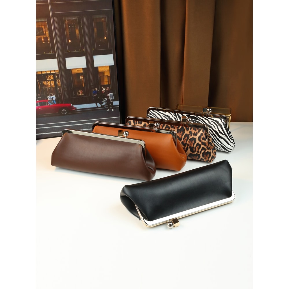 Premium Banquet Trend Women's Alloy Clip Single Shoulder Baguette Bag Elegant Dinner & Messenger Bag for Every Occasion