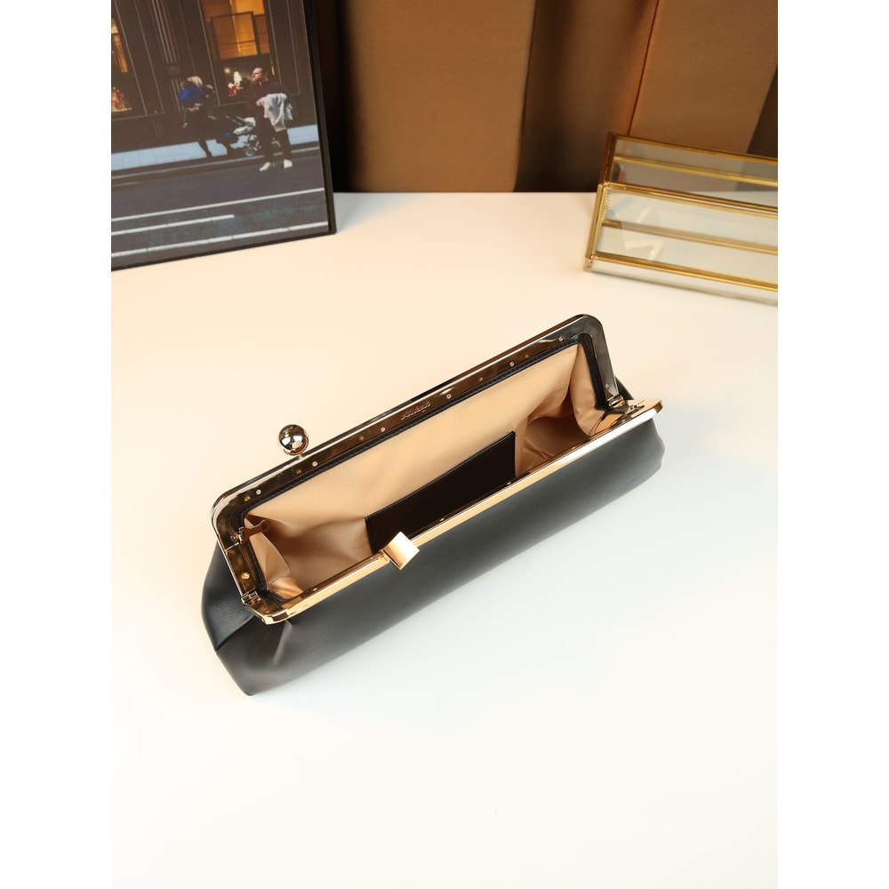 Premium Banquet Trend Women's Alloy Clip Single Shoulder Baguette Bag Elegant Dinner & Messenger Bag for Every Occasion