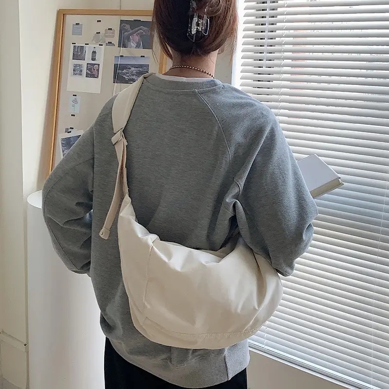 Fashionable Large Capacity Nylon Shoulder Bag For Women Casual Crossbody Hobo Style 1