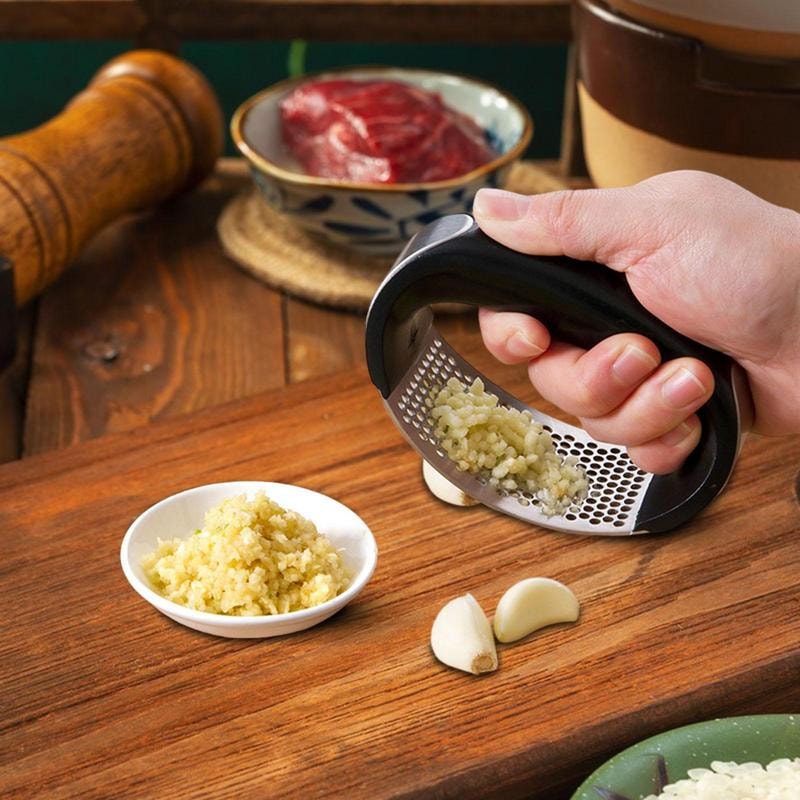 Stainless Steel Garlic Press Mincer Durable Manual Garlic Crusher for Effortless Chopping and Crushing