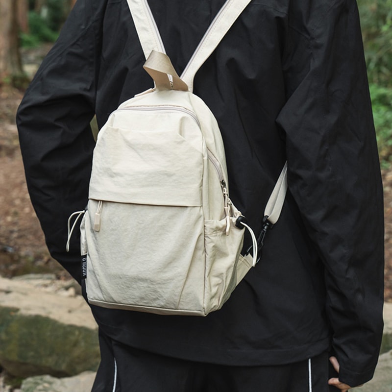 Lightweight Hiking Sling Bag For Men Women With USB Charging Port RFID Blocking 2