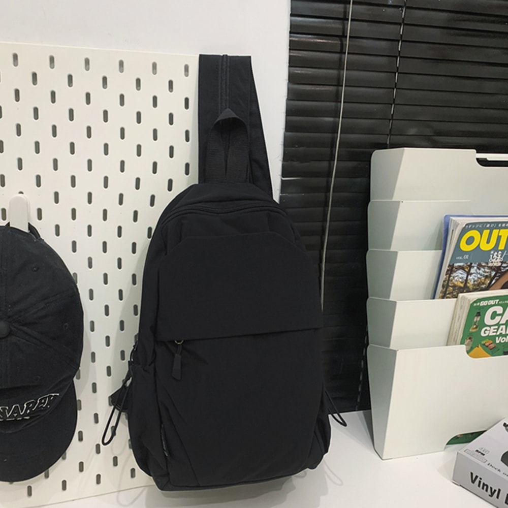 Lightweight Hiking Sling Bag For Men Women With USB Charging Port RFID Blocking 7